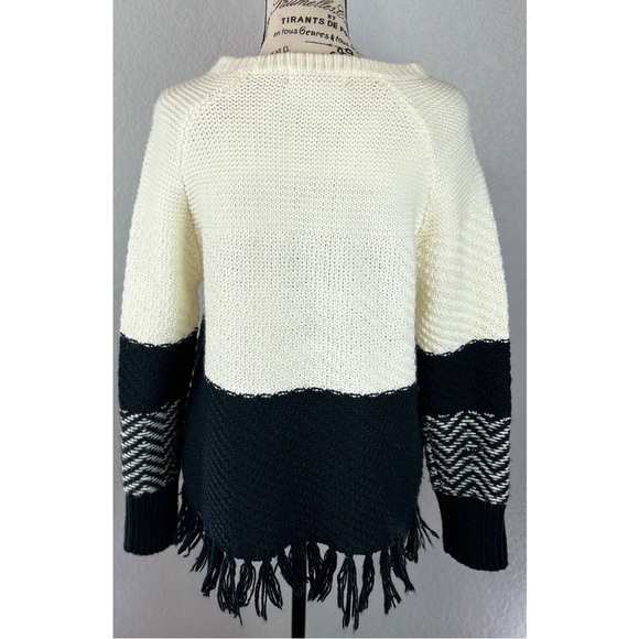 John + Jenn Fringe Erik Sweater Day into Night - Picture 3 of 6